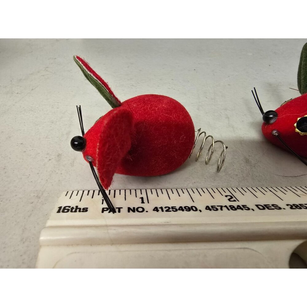 Vintage lot of Christmas Red Felt Mice 6 pc Lot - Picture 7 of 9